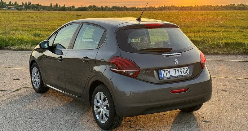 Peugeot 208 cena 39900 przebieg: 51160, rok produkcji 2019 z Szczecin małe 137
